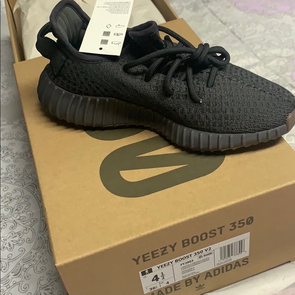 YEEZY BOOST 350 V2 Cinder - Picture 11 of 12